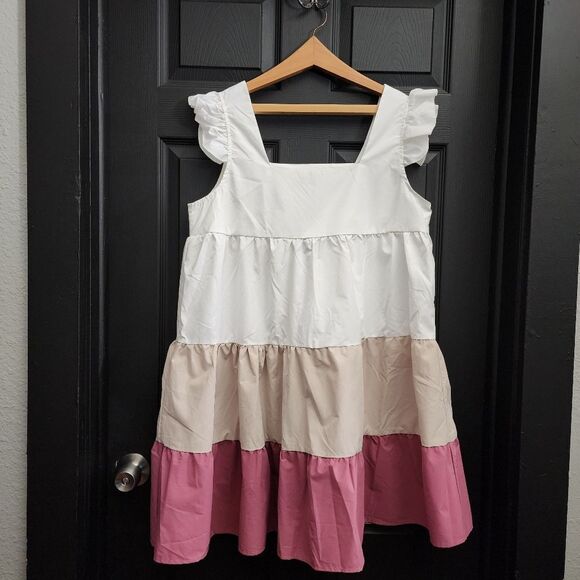 boohoo Plus Color Block Tiered Smock Dress                                   494 - Picture 5 of 13